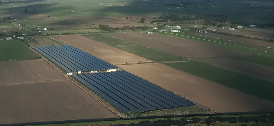 913 x 422_Image Carousel_Project_Naumai Solar Farm (4)