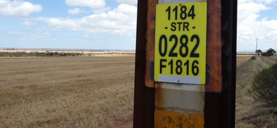913 x 422_Image Carousel_Project_SA Power Stobie Poles