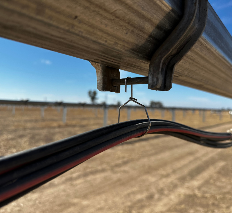 Products_ 800 x 736_cable hanger (5)