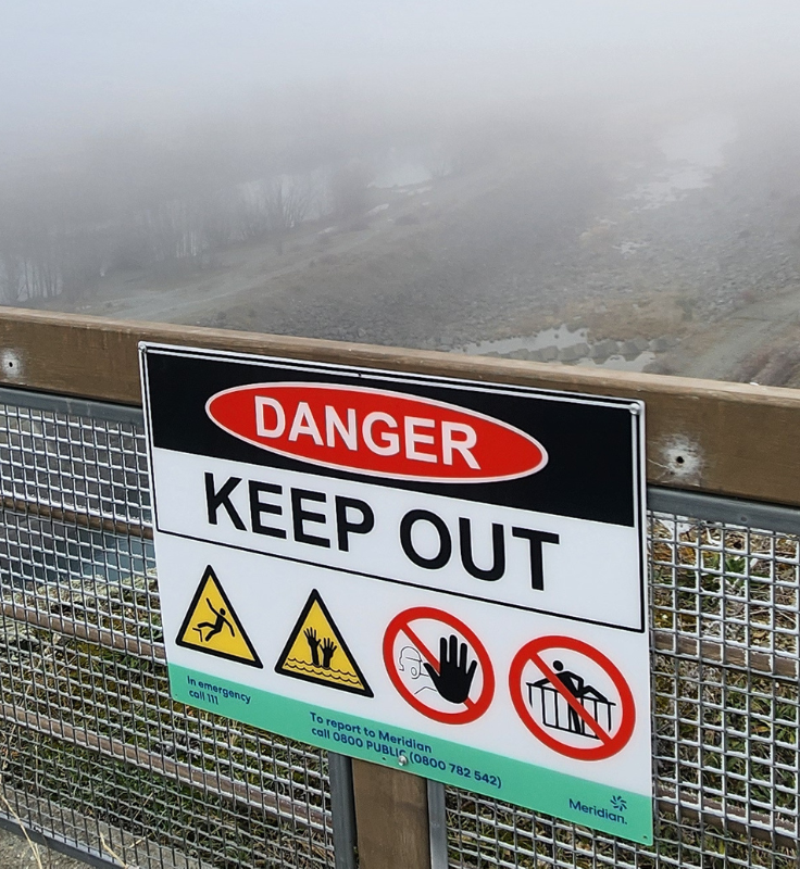 Products_ 736 x 800_Danger Signage
