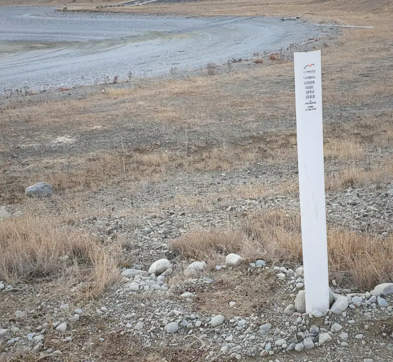 metal powder coated marker post